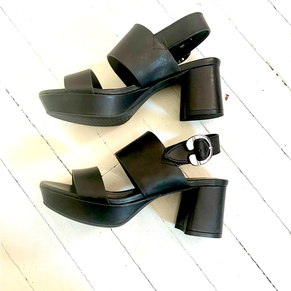 Aerosols Camera platform sandals black 5.5 never worn
